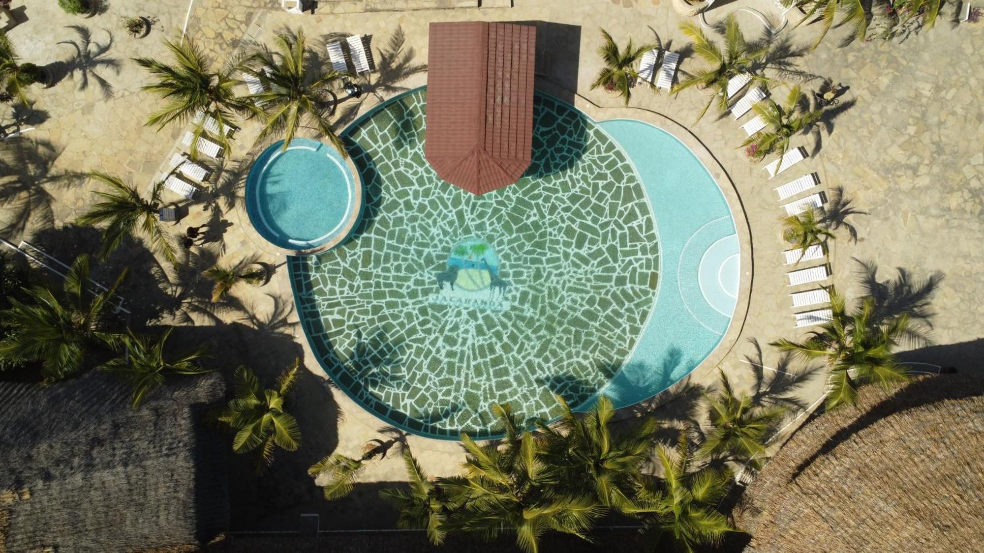 Jacaranda Beach Resort ワタム エクステリア 写真