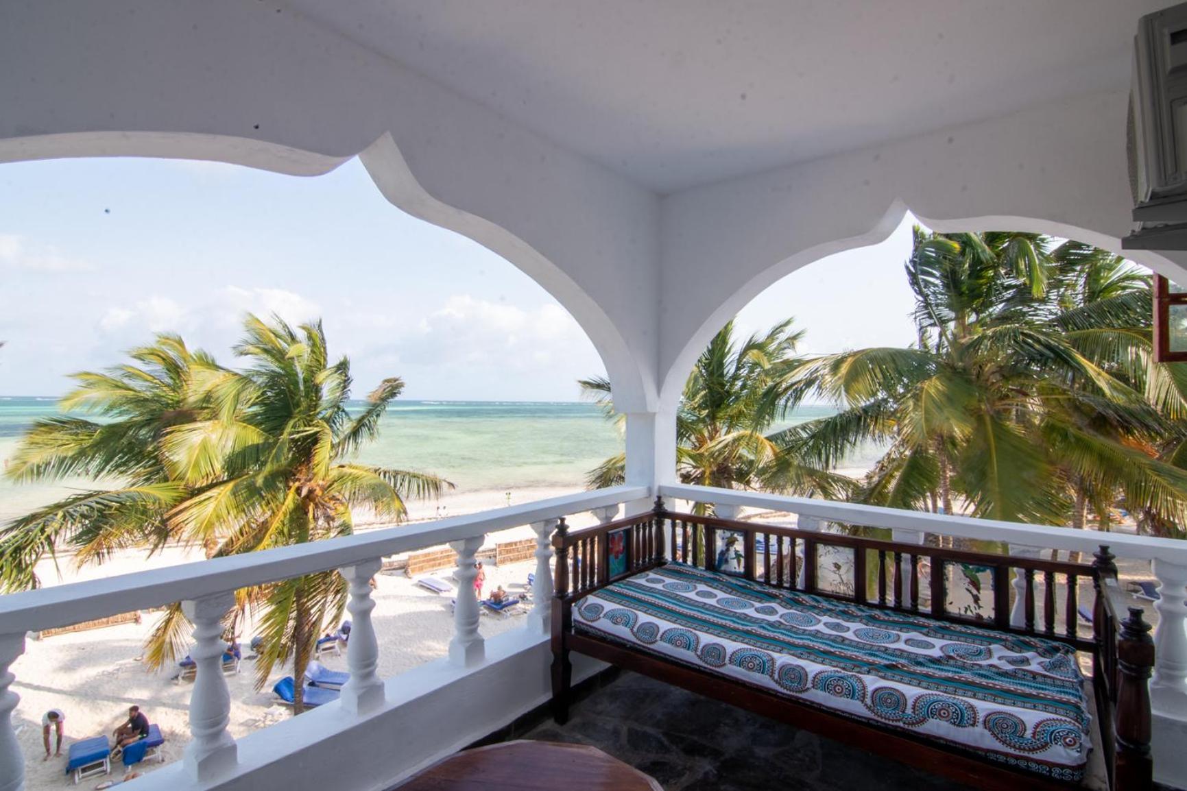Jacaranda Beach Resort ワタム エクステリア 写真